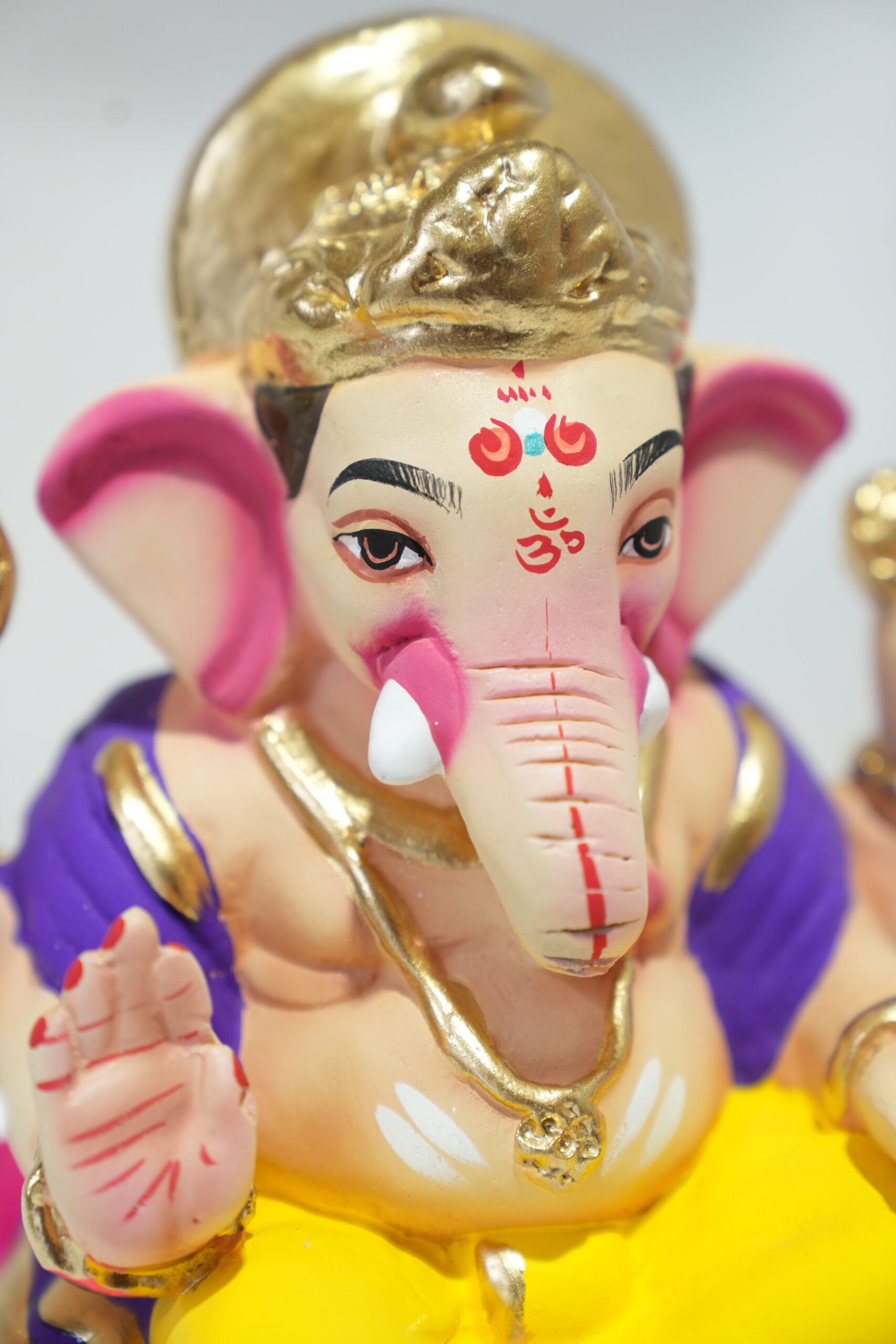eco-friendly clay ganesh idol 10in - Image 7